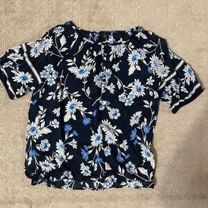 Ann Taylor XS petite blue floral shirt